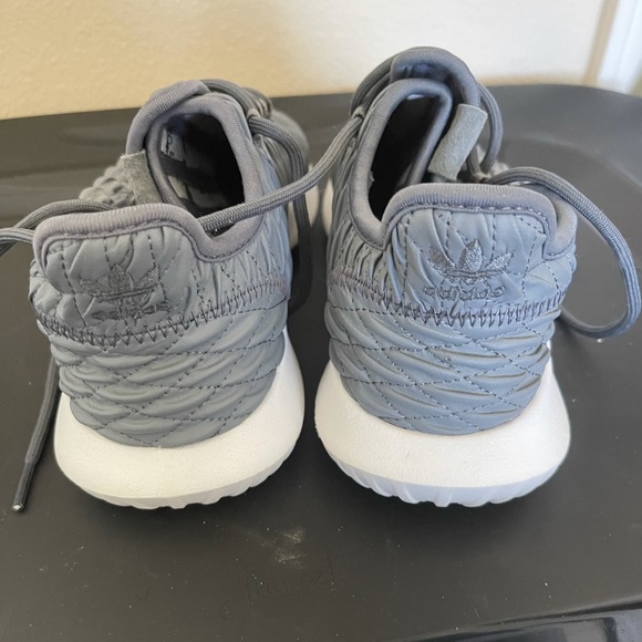 Adidas Tubular - Picture 4 of 5